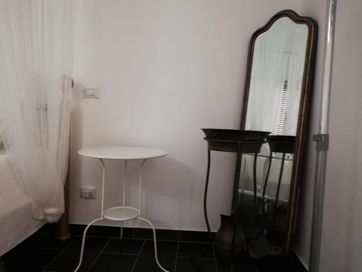 Style Di Elisabetta Notari Acomodação com café da manhã Roma Exterior foto